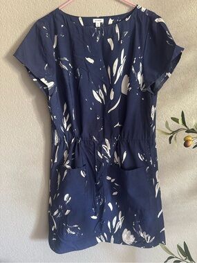 Cuyana Abstract Print Drawstring Waist Pocket Shift Dress Navy White S